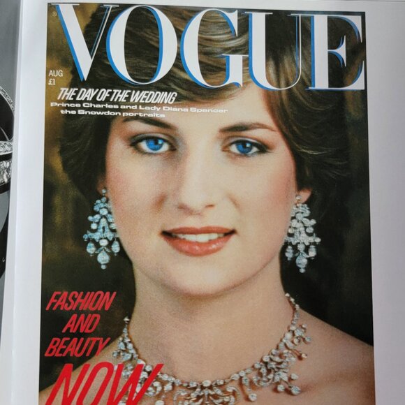 VOGUE the Jewelry Book , MINT condition,  Hardback - Picture 10 of 15
